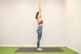 体幹バランスを整えて背中から若返る。１日１セット【猫背＆腰まわりの印象を改善する】簡単ポーズ