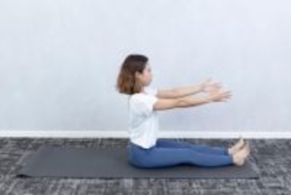 お腹がつかめる…を今日で卒業。１日５回【背面のこわばりが消える】簡単エクササイズ