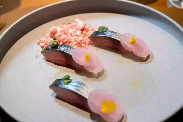 「ミシュラン星付きレストランのシェフを招いた【ヒルトン東京】の限定ポップアップをレポート」の画像