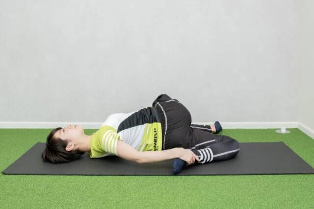 「なぜ痩せない？」の原因は“太もも前”の硬さ。１日５回【下半身が軽くなる】簡単ストレッチ