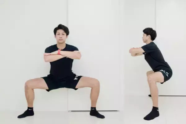 「“内もも”の強化が鍵。TWICEミナのような【真っすぐ伸びる美脚に導く】簡単習慣」の画像