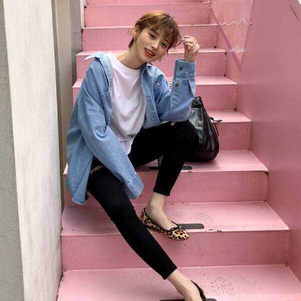 トレンドライクな着こなしを 春先の定番 デニムシャツ イマドキ感upのコーデ術 22年3月2日 エキサイトニュース トレンドライクな着こなしを 春先の定番 デニムシャツ イマドキ感upのコーデ術 22年3月2日 エキサイトニュース