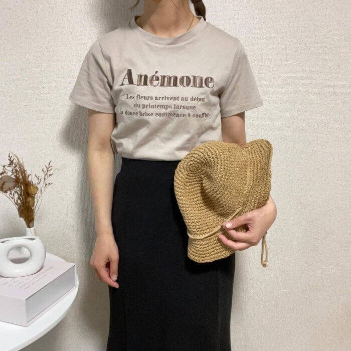 え 979円 しまむら 大人気 刺繍ロゴt が半袖になって再登場 完売前にお店へ急いで 22年5月29日 エキサイトニュース え 979円 しまむら 大人気 刺繍ロゴt が半袖になって再登場 完売前にお店へ急いで 22年5月29日 エキサイトニュース