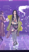 川﨑桜（乃木坂46）、抜群のスタイルで華麗に着こなし＜マイナビ TGC 2026 A/W＞