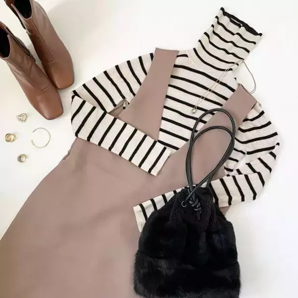 最旬の“肌見せ”ならコレ！【GU】着回しバツグン“ミニジャンパードレス”