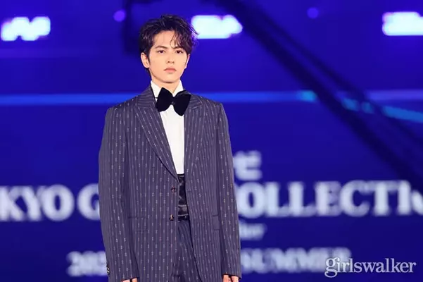 アナログ志尊淳 携帯でピッ 始める かっこいい 俺 22年3月28日 エキサイトニュース