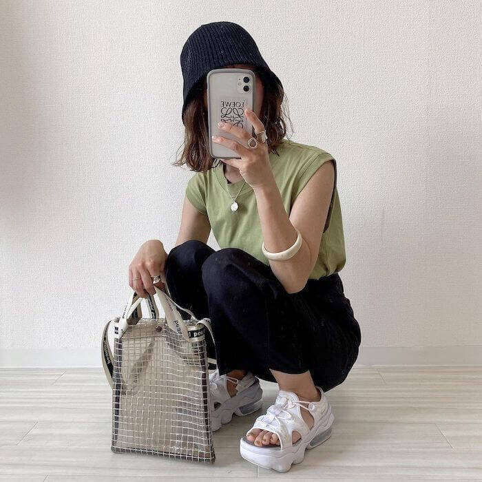 この夏のマストアイテム！【NIKE】“エアマックスココ”で作る垢抜けコーデ…♡
