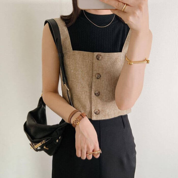 990円！？【GU】涼しげ“フロントボタンビスチェ”で夏気分を先取り