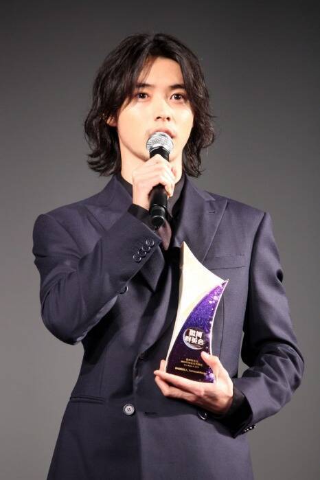 山﨑賢人、「WEIBO Account Festival in Tokyo 2020」で最優秀俳優賞受賞！
