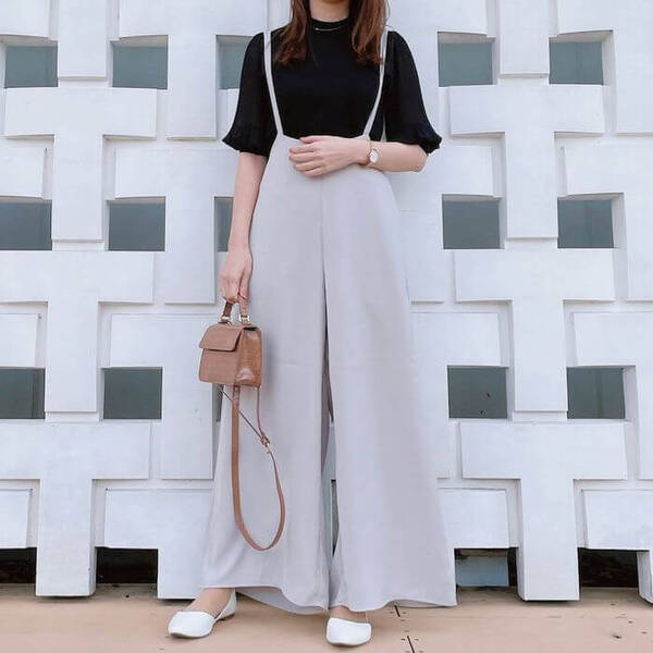 低身長さんにもオススメ Gu サロペットワイドパンツが脚長効果抜群 21年6月6日 エキサイトニュース