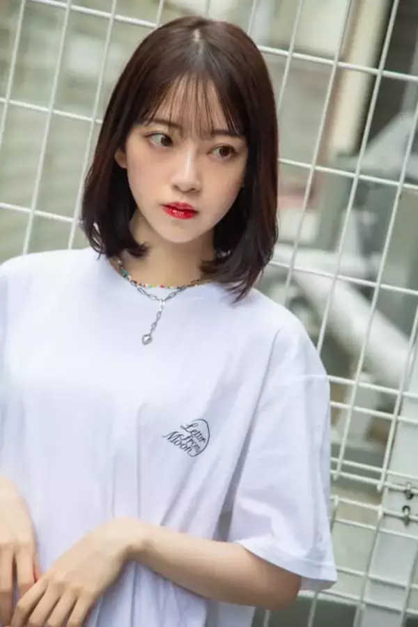 「堀未央奈、人気韓国ブランドと初コラボ！細部までこだわったワンピやTシャツが登場」の画像