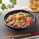 「にんにくと肉の旨みを堪能！【ファミマ】こだわりのがっつりグルメ5選」の画像1