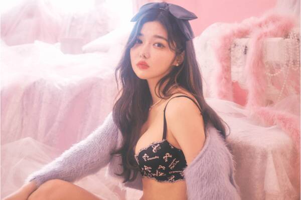 24時間で1万枚販売 人気美容系youtuber きぬプロデュース ランジェリーブランドがグランドオープン 22年3月10日 エキサイトニュース