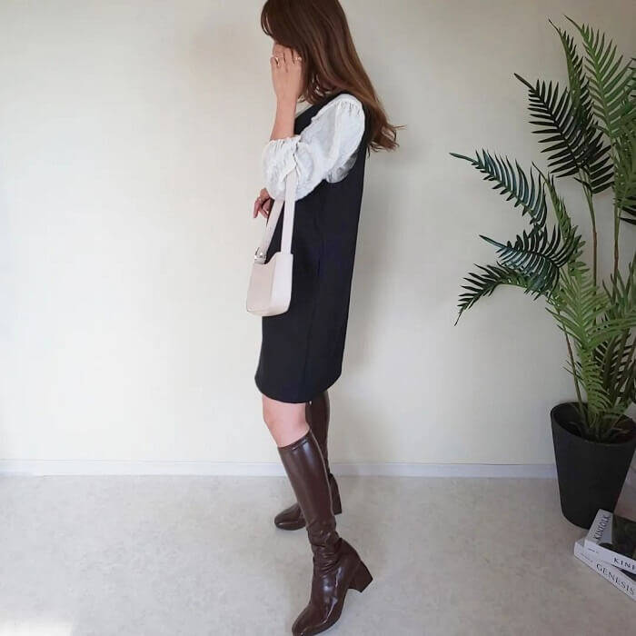 着回し抜群！レディスタイルに変身【GU】Vネック風ワンピース