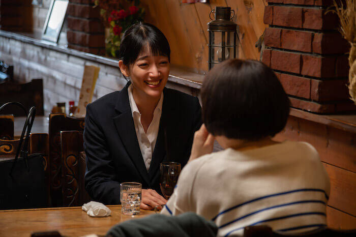 江美“入山法子”は昼職に慣れず地元のスナックで働き始める《明日、私は誰かのカノジョ シーズン2 第5話あらすじ》
