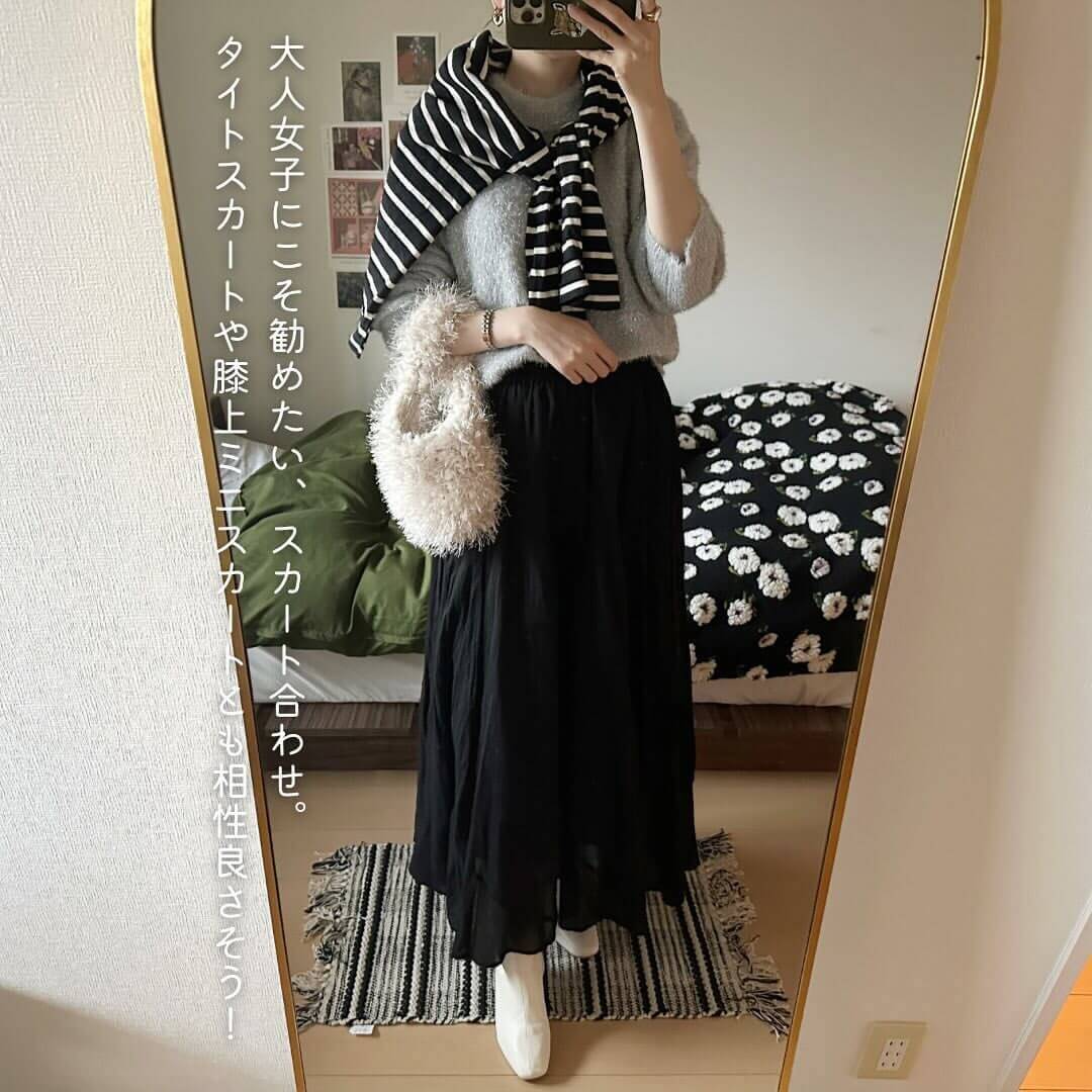 きらっとふわふわが可愛すぎる♡"シャイニークルーネックセーター"【GU】