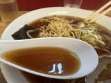 「【日本麺紀行】昭和29年創業！八王子最古のラーメン専門店で味わう、ノスタルジックな中華そばと冷やし中華とは？ / 東京都八王子市の「ラーメン専門店 竹の家」」の画像4