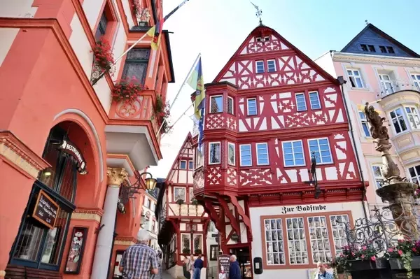 「ドイツらしさあふれる「木組みの町並み」を巡る旅　一度は訪れたい7つの町」の画像