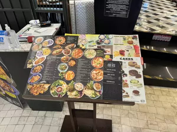 「【海外グルメ紀行】タイ・バンコクのレストランチェーン「Kub Kao’ Kub Pla（カップカオ・カップラ）」で味わうモダンタイ料理の真髄とは？」の画像