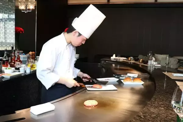 「鉄板焼で仕上げる「極バーガー」を五感で堪能！ ストリングスホテル 名古屋「匠」」の画像