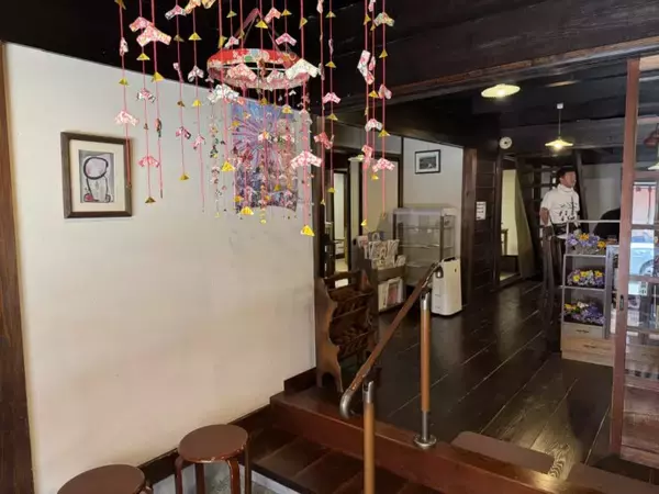 「【日本麺紀行】築150年の古民家で味わう！「うだつの上がる町並み」の名店で堪能する石臼挽き手打ち蕎麦とは？ / 岐阜県美濃市の「そば切り まる伍」」の画像