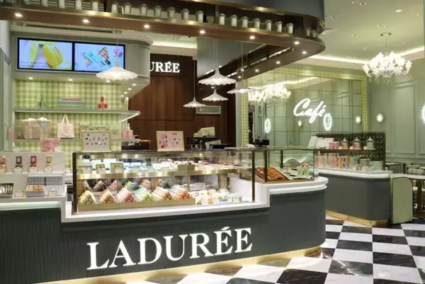 「ラデュレの新業態「カフェ・ラデュレ」の日本第一号店が名古屋ラシックにオープン」の画像