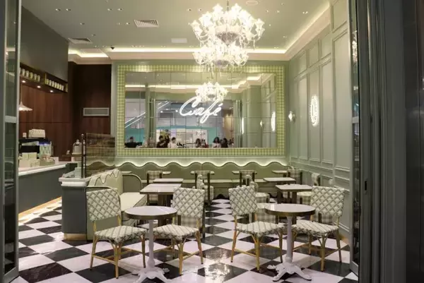 「ラデュレの新業態「カフェ・ラデュレ」の日本第一号店が名古屋ラシックにオープン」の画像