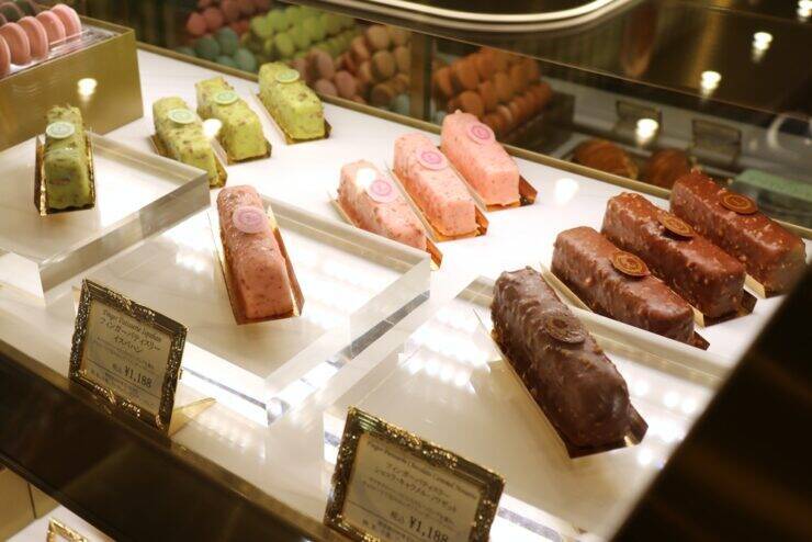 ラデュレの新業態「カフェ・ラデュレ」の日本第一号店が名古屋ラシックにオープン
