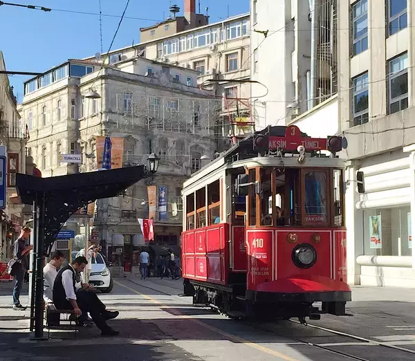 「トルコ・イスタンブールの新市街の観光スポット5選」の画像