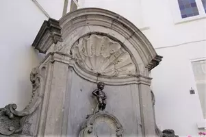 世界三大がっかりスポット 全部行ってみた マーライオン 小便小僧 人魚姫像 19年4月30日 エキサイトニュース 2 4