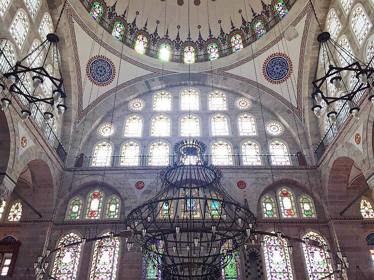 建築家の恋心が表れた皇女ミフリマー・スルタンのための2つのモスク / ミフリマー・スルタン・モスク（ユスキュダルとエディルネカプ）