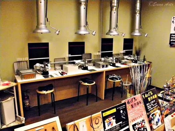 「【東京散歩】人気観光エリア浅草で気軽に伝統工芸体験ができるお店「江戸とんぼ玉みはる」」の画像