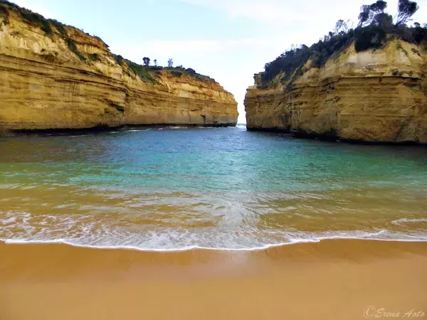 「【世界の絶景】オーストラリア・ビクトリア州にある世界一美しい道路「グレート・オーシャン・ロード」とは？」の画像
