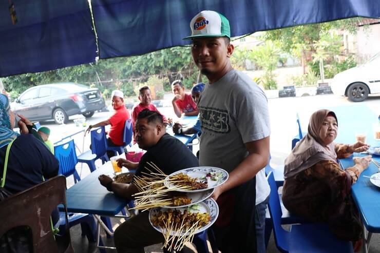 【世界の朝食】マレーシアの小さな港町ムアールで味わう朝ごはんとは？