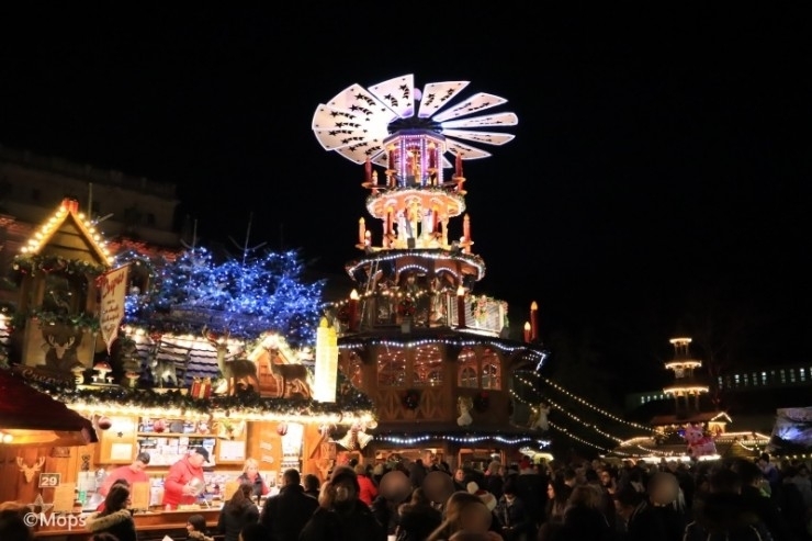 憩いの場所 独のイルミネーション