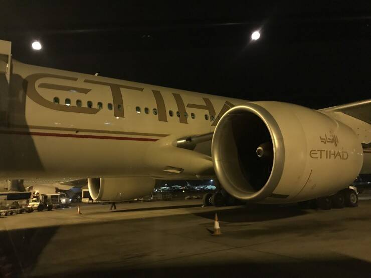 【世界のラウンジ】UAE・アブダビ国際空港のエティハド航空ビジネスクラスラウンジとは？