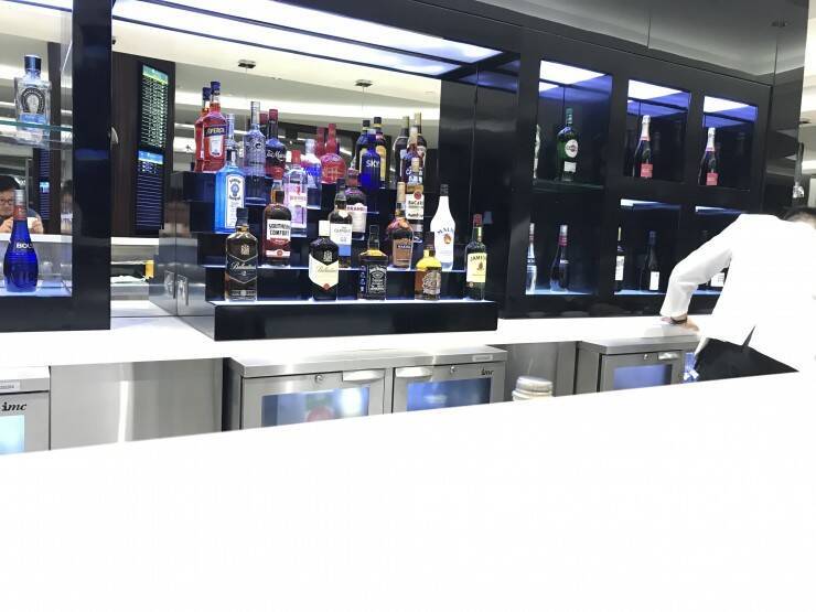 【世界のラウンジ】UAE・アブダビ国際空港のエティハド航空ビジネスクラスラウンジとは？