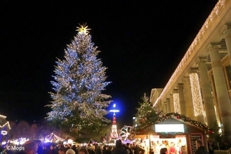 光り輝くイルミネーションがとにかく豪華なドイツ・シュトゥットガルトのクリスマスマーケット