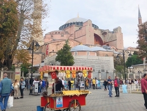 世界遺産のスルタンアフメット広場の絶景を堪能！テラス席があるイスタンブールのカフェ「グランデ・カフェ」