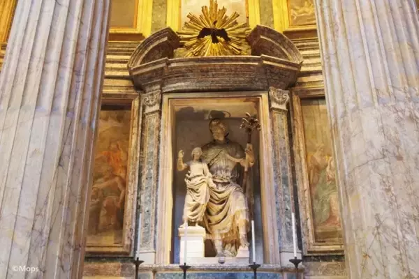 「イタリア・ローマにある2000年以上前の遺跡「パンテオン」を訪ねて」の画像