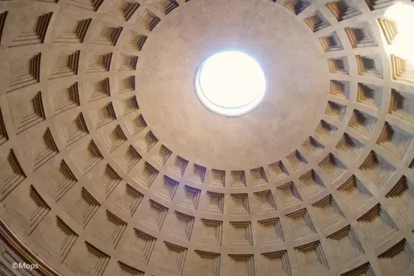 「イタリア・ローマにある2000年以上前の遺跡「パンテオン」を訪ねて」の画像