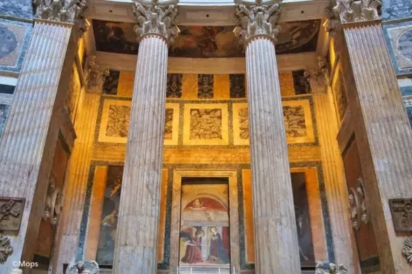 「イタリア・ローマにある2000年以上前の遺跡「パンテオン」を訪ねて」の画像