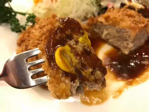 「100年以上続くビアホールで味わう最高のメンチカツ / 東京都千代田区神田神保町の「ランチョン」」の画像