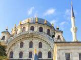 「まるで宮殿のよう！オスマン帝国宮廷建築家バルヤン一家が手掛けたイスタンブールのイスラム寺院「ヌスレティエ・モスク」」の画像2