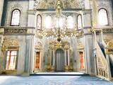 「まるで宮殿のよう！オスマン帝国宮廷建築家バルヤン一家が手掛けたイスタンブールのイスラム寺院「ヌスレティエ・モスク」」の画像4