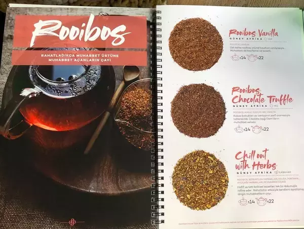 「世界各国のお茶が飲める！トルコ・イスタンブールで話題のカフェ「デム・カラキョイ」」の画像