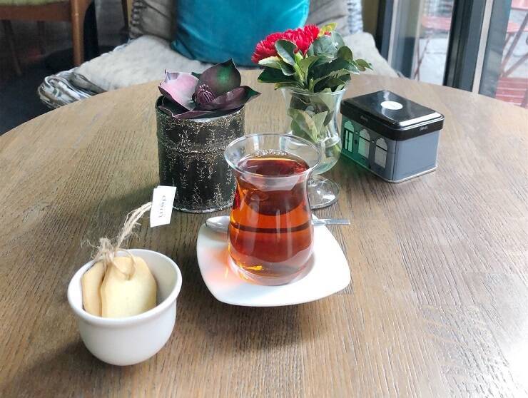 世界各国のお茶が飲める！トルコ・イスタンブールで話題のカフェ「デム・カラキョイ」