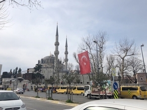 オスマン帝国のハレムを支配した母皇后の美しいモスク！イスタンブール「イェニ・ヴァリデ・ジャーミィ」