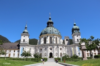 壮大な天井画に感動！ドイツアルプスの麓にある白亜のエッタール修道院