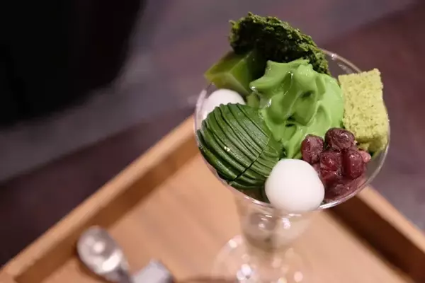 「【京都】「辻利兵衛本店 宇治本店茶寮」で、史上最「濃」の抹茶パフェに出会う」の画像